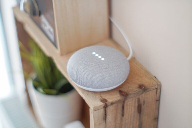 Sonos Voice Control Compared: Alexa vs Google Assistant vs Sonos Voice Control (2026) Smart speaker voice assistant