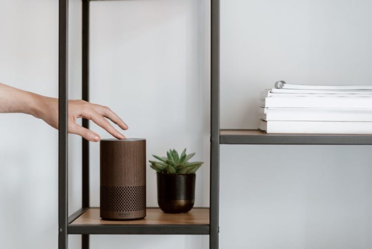 Era 100 vs Era 300 as Surround Speakers: Is the Upgrade Worth It? Smart speaker in a living room